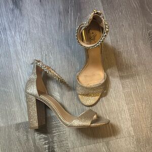 Jewel Badgley Mischka Louise Ankle Strap
Sandal